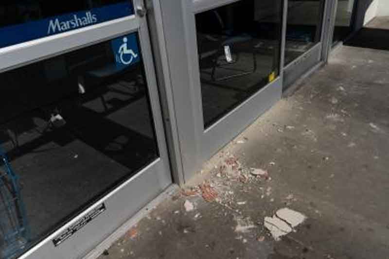 6.4-magnitude quake in California kills 2, injures 11