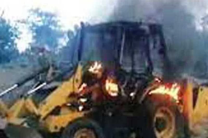Maoists set two JCB Machines on fire in Jharkhand