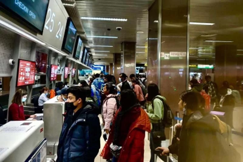 Chaos as computer systems crash at Mumbai airport, passengers hit