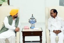 Punjab CM meets KCR, discusses national politics