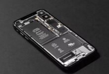 Smartphone makers may be forced to bring back removable batteries