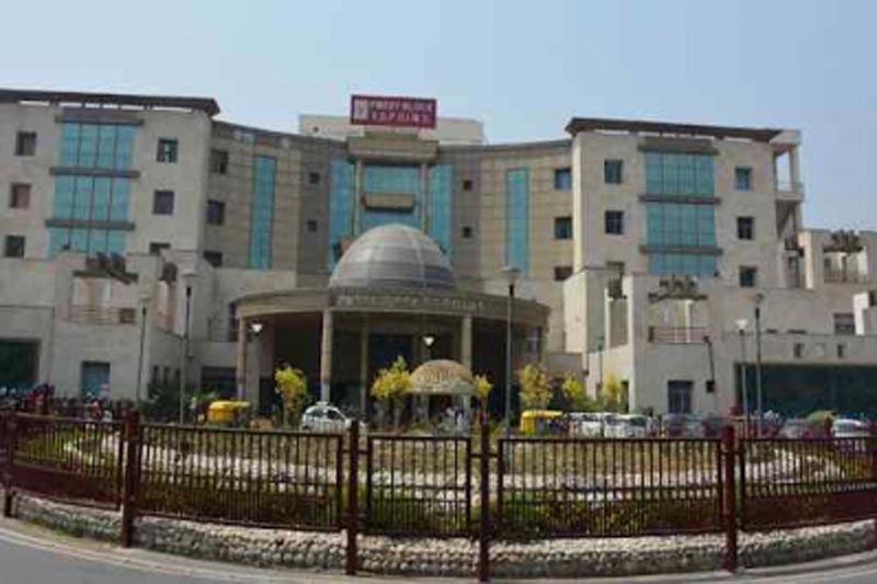 SGPGIMS completes 500 successful robotic surgeries