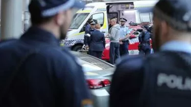 2 cops among 6 dead in Australia shooting incident