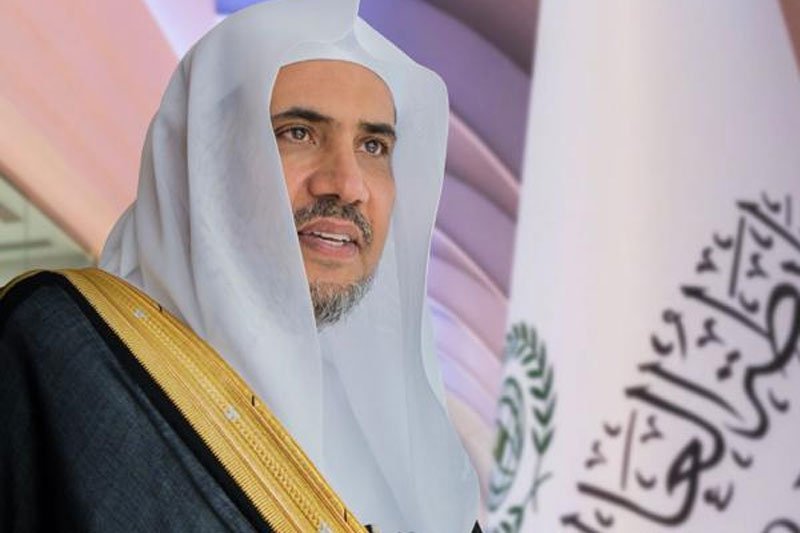What Sheikh Dr. Mohammed Al-Issa says about exchanging Christmas greetings?