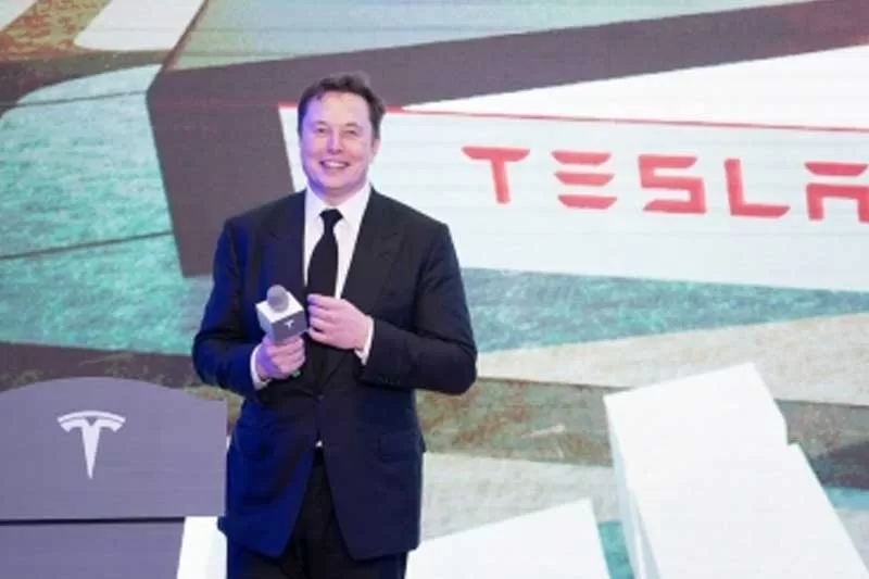 Musk sells Tesla stock worth $3.5 bn amid Twitter overhaul