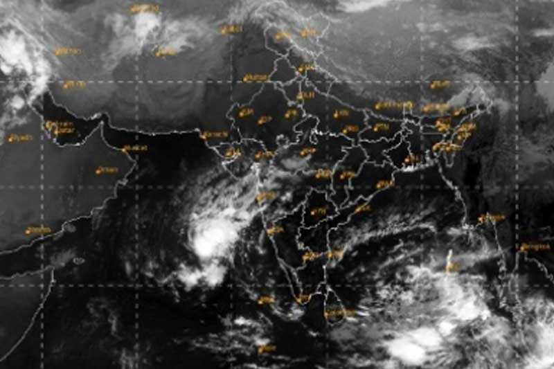 Unseasonal rain in parts of Guj due to low depression: Met