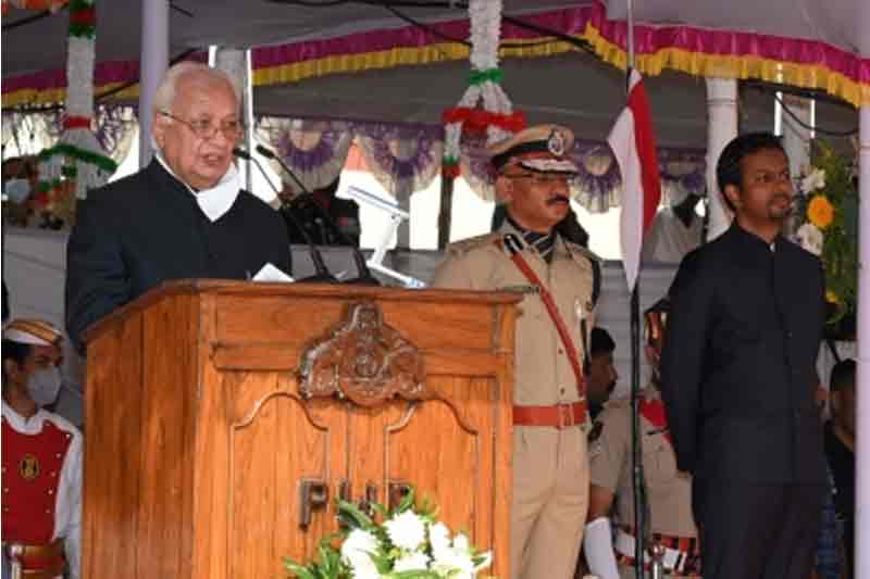 Arif Mohd Khan praises both Centre & state in R-Day speech