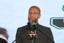 Owaisi meets families of Raj youth whose charred bodies were found in Hry