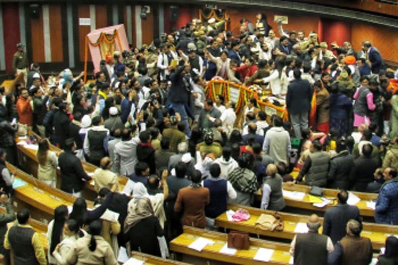 BJP and AAP locked in a fierce tussle to grab Delhi Mayor's post