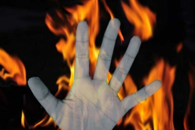 K'taka: After torching mother, adopted son gives life threat to father