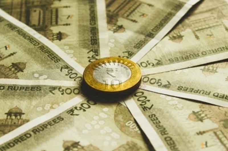 Dearness allowance likely to be hiked by 4%: Reports