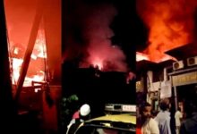 Mumbai: Massive fire rages through Dharavi shops, no casualties