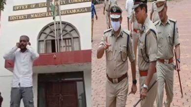 K'taka police question youth for reciting 'azaan' during protest