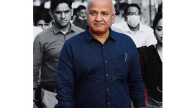 Delhi High Court allows Sisodia to meet his wife, family