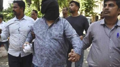 Threats to Fadnavis' wife: Thane bookie, kin sent to seven-day police custody