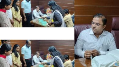 BJP MLA's son caught red-handed accepting Rs 40L bribe in K'taka