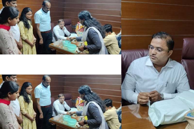 BJP MLA's son caught red-handed accepting Rs 40L bribe in K'taka