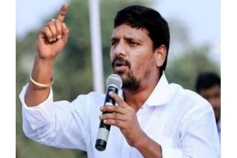 YouTuber Teenmaar Mallanna arrested for derogatory comments against KCR