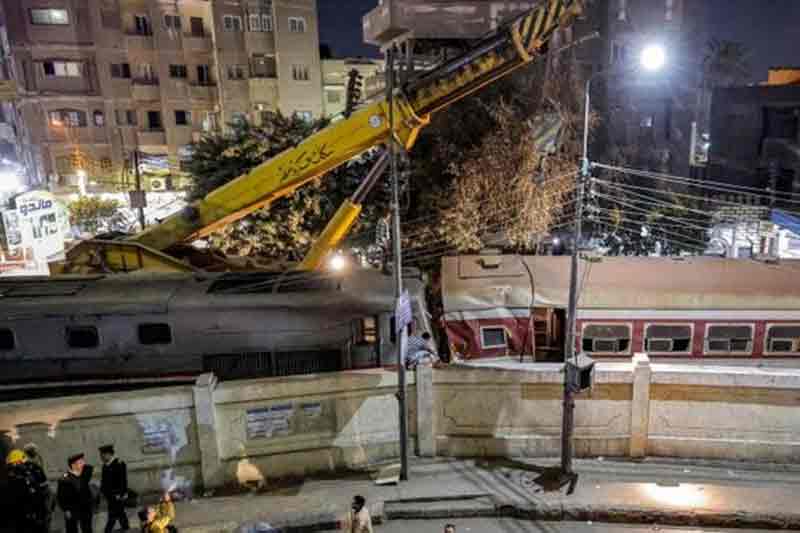 2 killed, 16 injured after train derails in Egypt