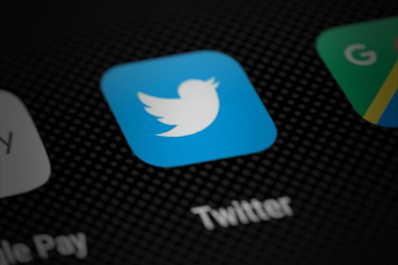 Now Twitter users can pin top tweets