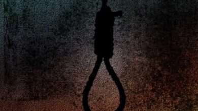 CRPF officer allegedly hangs self to death