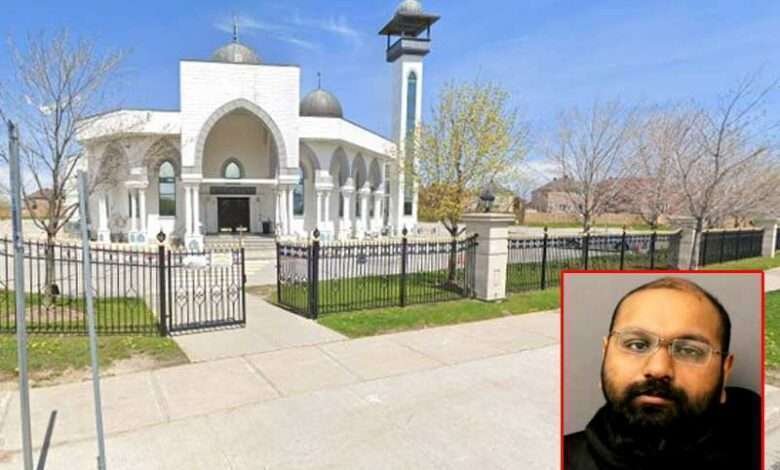 Man arrested for yelling religious slurs outside mosque in Canada