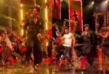 'Ambani ke ghar party rakhoge to': SRK brings the house down