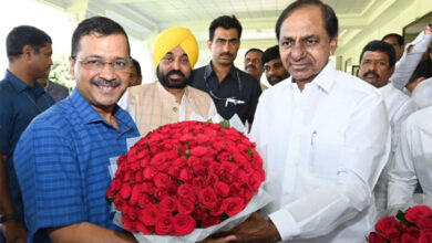 KCR urges PM Modi to withdraw ordinance on Delhi service matters
