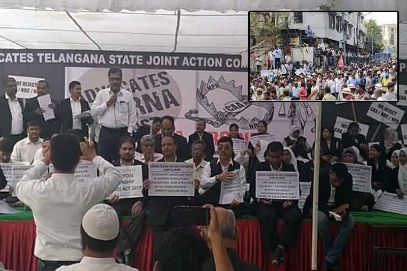 Dharna by JAC held in Hyderabad to fill up 44,000 vacant teacher posts