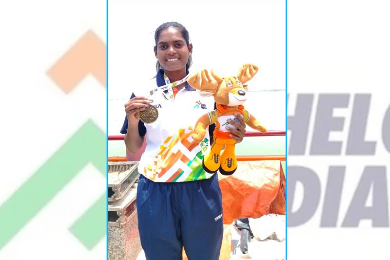 Hemalatha of Vanita Maha Vidyalaya wins Gold and Silver medals