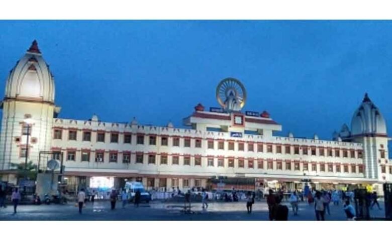 Varanasi Railway Station gets restaurant on wheels