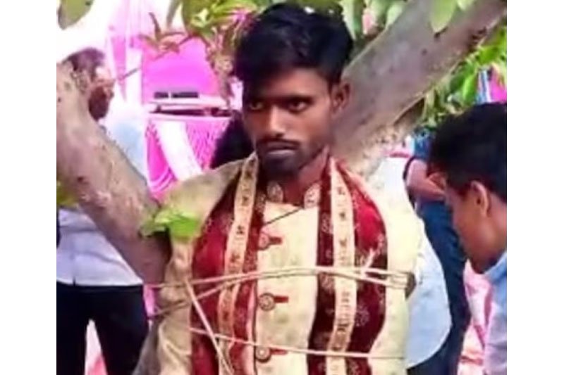 Bridegroom Tied To Tree For Demanding Dowry In Up The Munsif Daily Latest News India