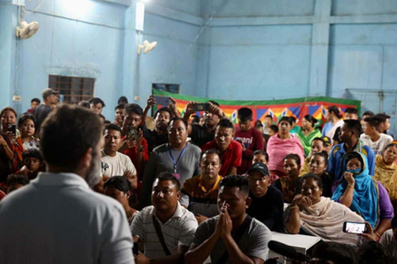 RAHUL MANIPUR 2 Rahul visits relief camps in Manipur's Bishnupur