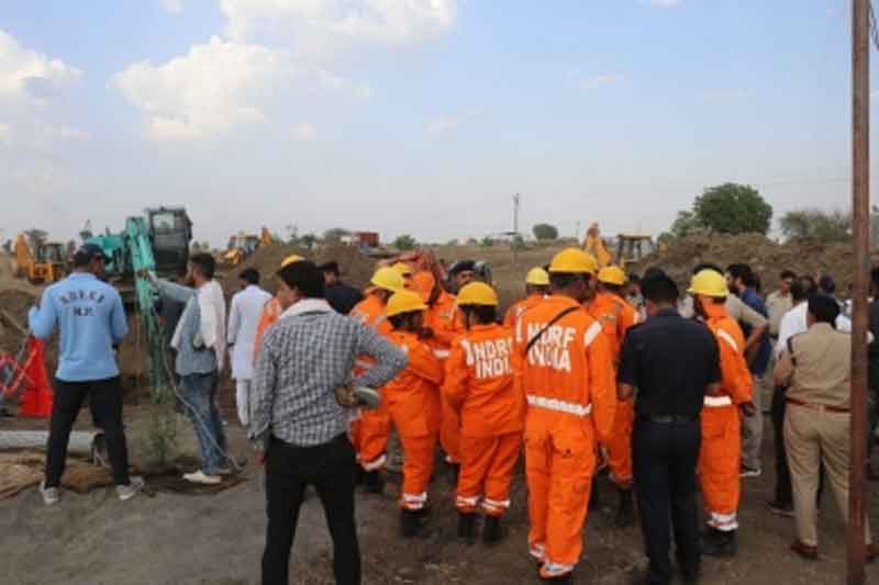 Girl falls into borewell in MP's Sehore, rescue operation underway