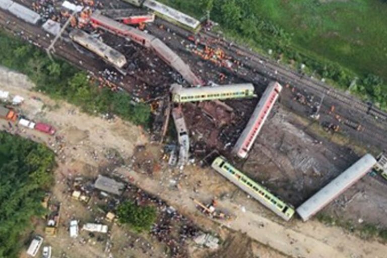 Odisha train tragedy: Local youths line up in hospitals to donate blood.