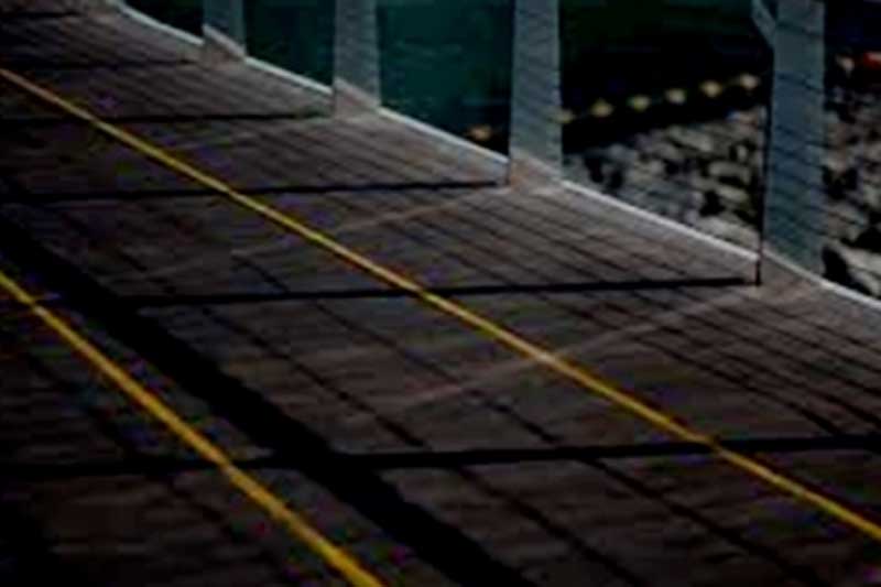 17 kids, 1 adult injured in Canada walkway collapse