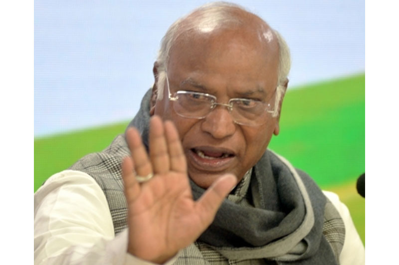 Modi govt changed democracy to mobocracy: Kharge