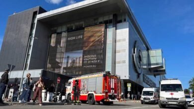 4 killed after hot water pipe bursts in Moscow shopping mall