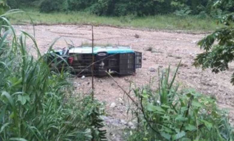 Six Indian pilgrims among 7 killed as bus overturns in Nepal