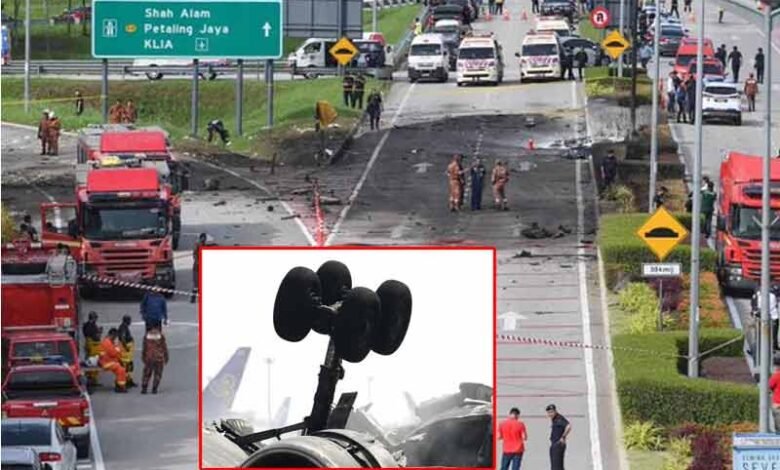 Malaysia: 10 killed as plane crashes on Kuala Lumpur expressway
