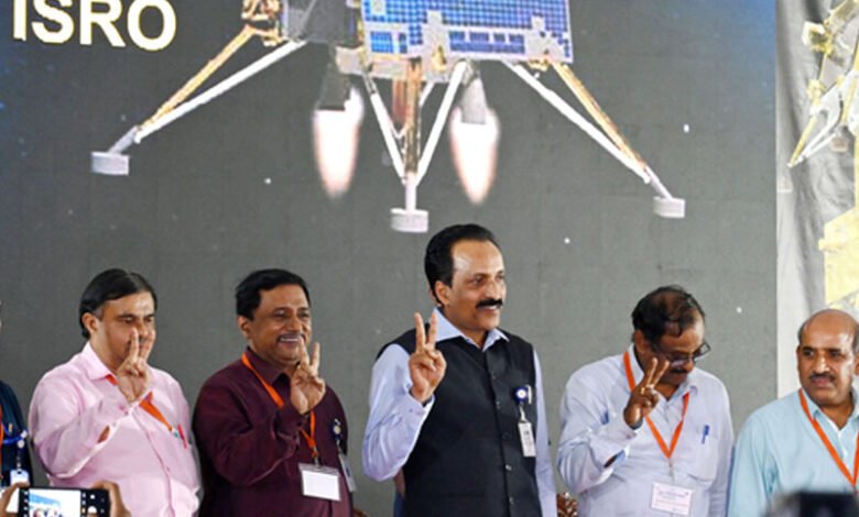 ISRO establishes communication link with moon lander