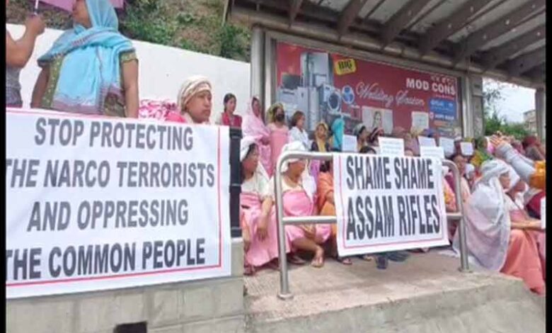 Manipur : Hundreds of Meitei women stage protest against Assam Rifles