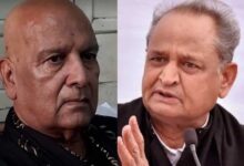Gehlot meets Cong MLA who shaved head to protest 'inaction' on alleged corruption of minister