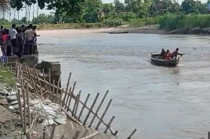 16 children feared drowned in a boat tragedy in Bihar