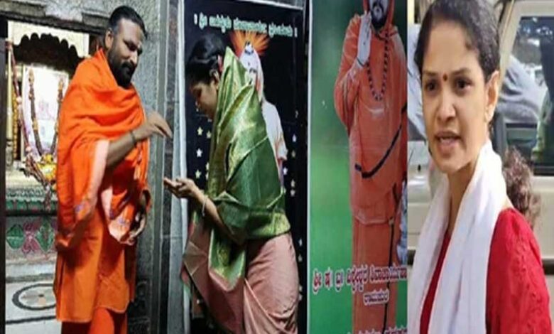 Cash for ticket scam: Rs 2 cr worth valuables, Rs 76L cash seized from Hindutva activist, seer
