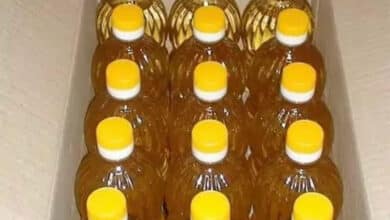 Maha: ‘Unlicensed’ firm supplies cooking oil in discount kits to poor people