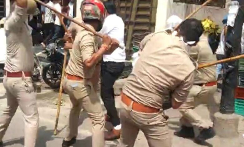 FIR against 51 UP cops in Hapur lathi-charge case