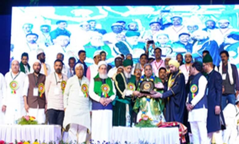 Muslim religious leader ensures absence of individuals with IS links on stage at event attended by Karnataka CM