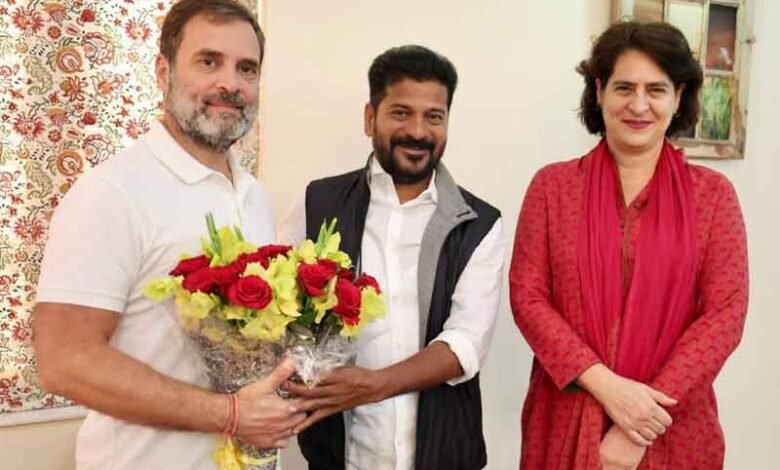 Rahul extends congratulations to Telangana CM and his team