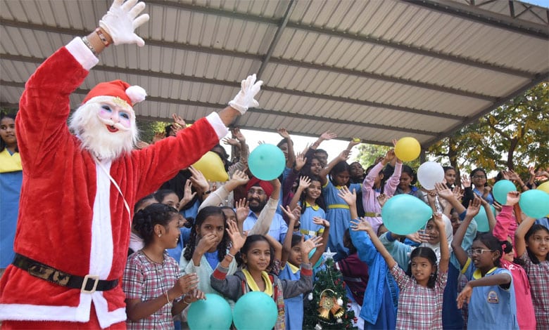 SANTA CLAUSE MAHBOOBIA Santa Claus Spreads Sweet Cheer at Mahboobia Girls Government School in Hyderabad